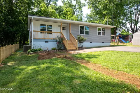 5210 Mcintyre Rd, Knoxville, TN 37914