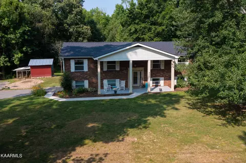 9649 Ford Rd, Lenoir City, TN 37772