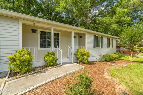 7504 Kerri Way, Knoxville, TN 37909
