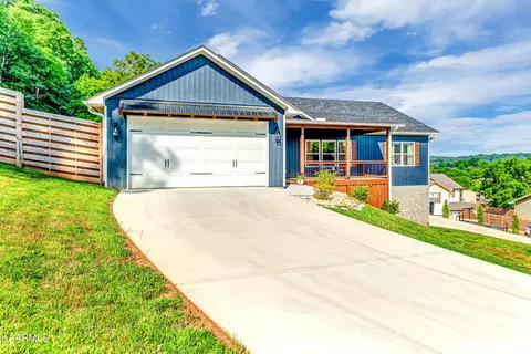 238 Clear Creek Rd, Kodak, TN 37764