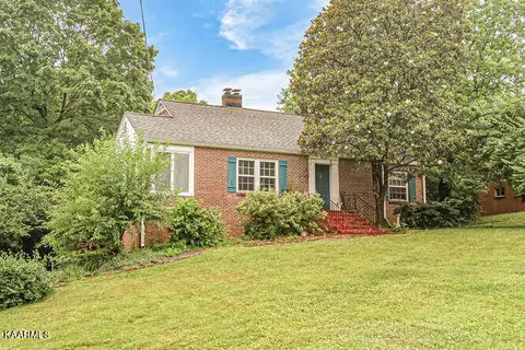4010 Redoak Ln, Knoxville, TN 37919