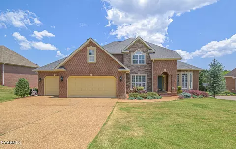 850 Hirst Cir, Lenoir City, TN 37772