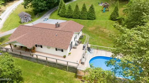 8430 Foust Hollow Rd, Knoxville, TN 37938