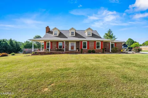 4725 Old Niles Ferry Rd, Maryville, TN 37801
