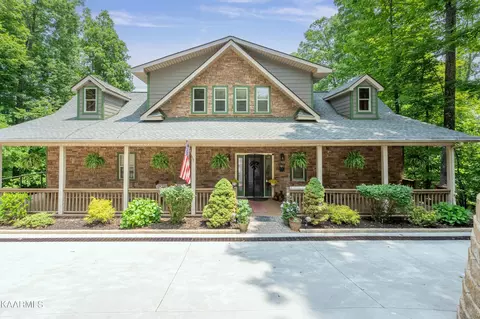 254 Stoney Rock Ln, Jacksboro, TN 37757