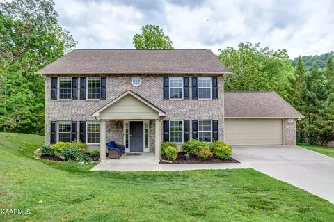 2200 Hay Meadow Tr, Knoxville, TN 37920
