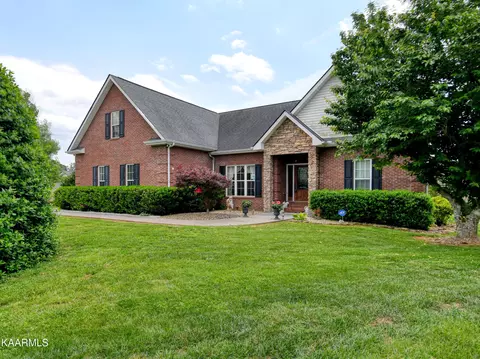 1975 Chelsea Jo Ln, Sevierville, TN 37876