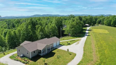 2649 Ridge Rd, Robbins, TN 37852