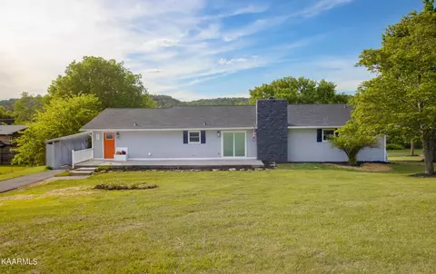 816 Magnolia Ln, Seymour, TN 37865
