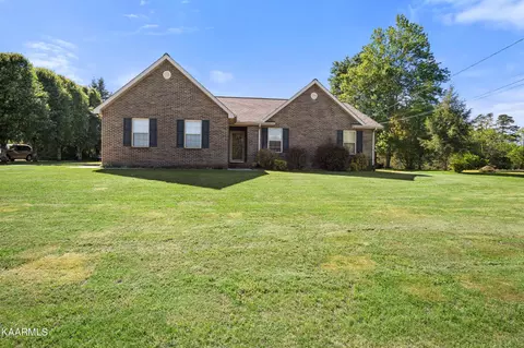 7103 Italy Dr, Corryton, TN 37721