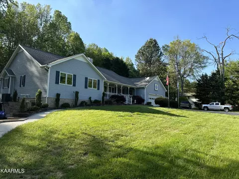 239 Back 9 Dr, White Pine, TN 37890
