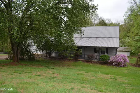 3221 High View Dr, Louisville, TN 37777