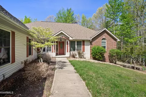 673 Catoosa Blvd, Crossville, TN 38558