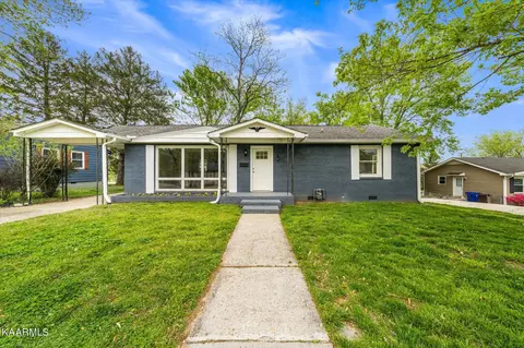 213 Alder Ln, Oak Ridge, TN 37830