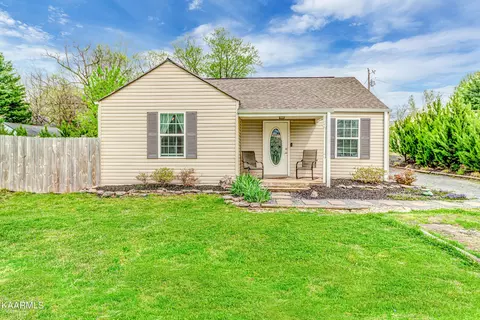 849 Brewster St, Alcoa, TN 37701 photo 1