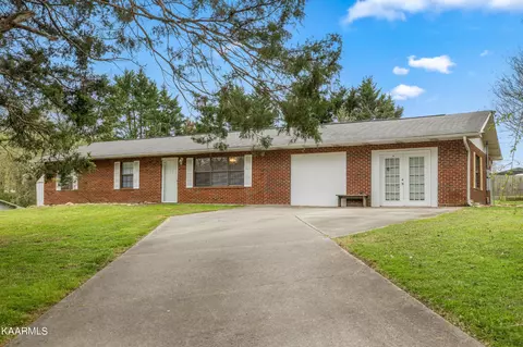 235 River Bottom Dr, Sevierville, TN 37862