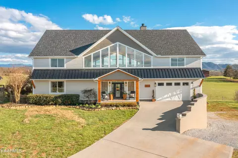2429 Frost Valley Ct, Sevierville, TN 37876