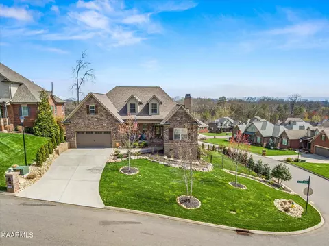 656 Blowing Rock Ln, Knoxville, TN 37922
