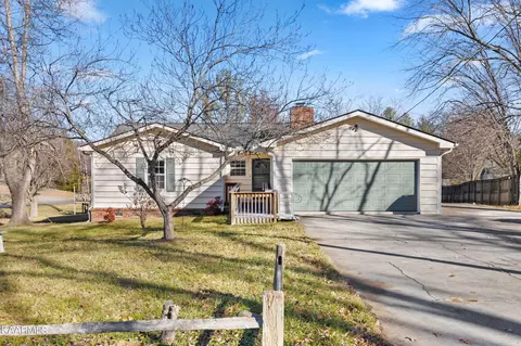 1324 Beechview Dr, Sevierville, TN 37862