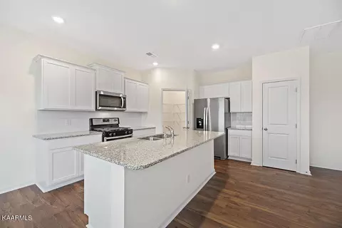 204 Ibis Loop Loop, Oak Ridge, TN 37830 photo 5