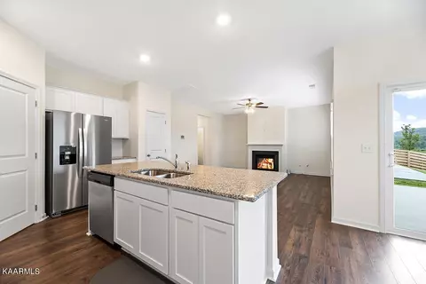 204 Ibis Loop Loop, Oak Ridge, TN 37830 photo 6
