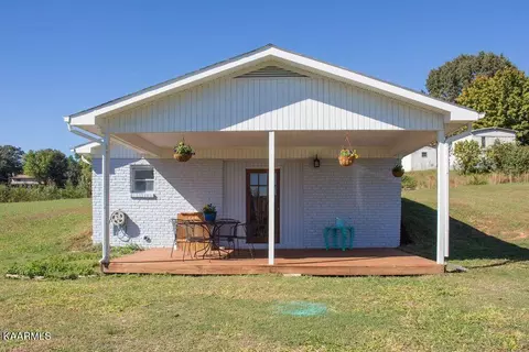 3843 Catewright Rd, Kodak, TN 37764
