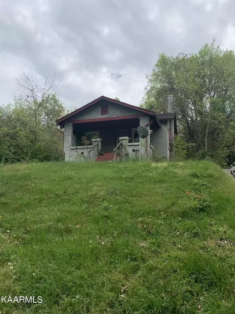 1956 Bethel Ave, Knoxville, TN 37915
