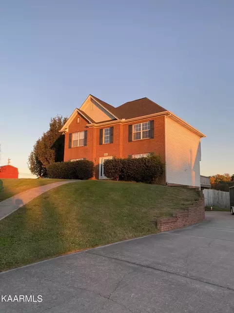 7525 Stonehenge Dr, Talbott, TN 37877 photo 2