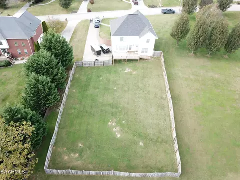 7525 Stonehenge Dr, Talbott, TN 37877 photo 3