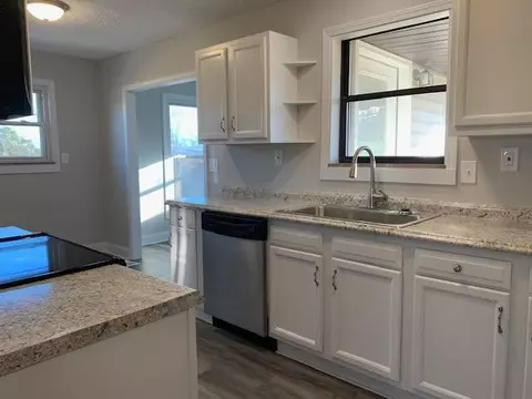 467 Wallace Rd, Luttrell, TN 37779 photo 4