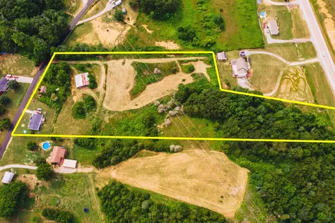 136 Mountain Rd, Luttrell, TN 37779 photo 3