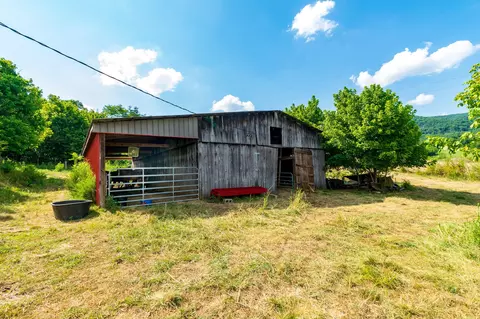136 Mountain Rd, Luttrell, TN 37779 photo 6