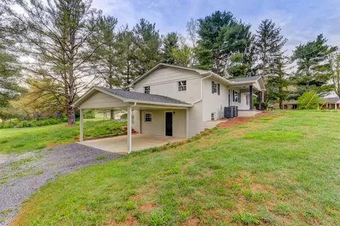 5561 Buell St, Talbott, TN 37877 photo 2