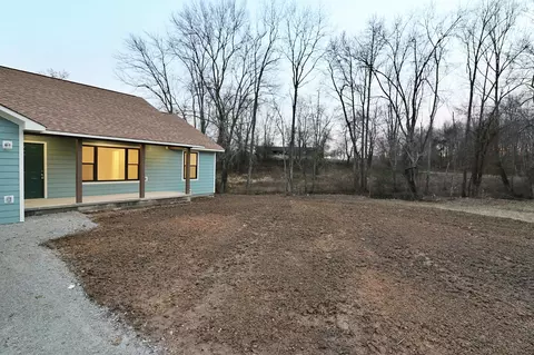 492 Stanley St, Oneida, TN 37841 photo 4