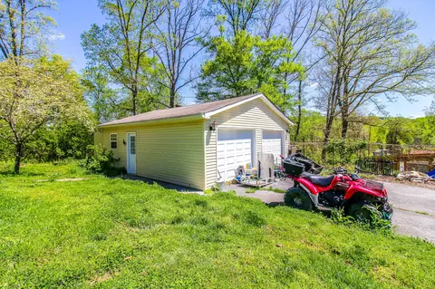 115 Blacksferry Loop, Clinton, TN 37716 photo 4