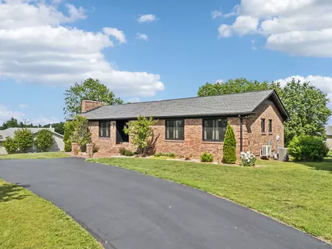 301 Valleyview Ct, Lebanon, TN 37087
