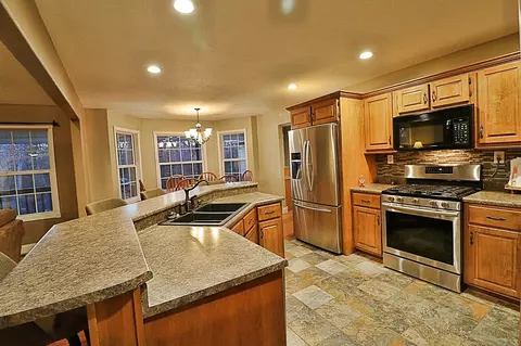 385 Eli Ln, Oneida, TN 37841 photo 7