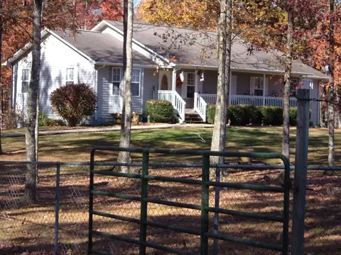 2031 Fed Phillips Rd, Oneida, TN 37841 photo 4