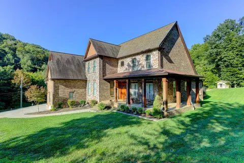 9837 Hogskin Rd, Corryton, TN 37721 photo 5