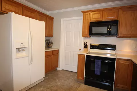 217 Nicely Tr, Powell, TN 37849 photo 9