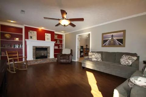 217 Nicely Tr, Powell, TN 37849 photo 4
