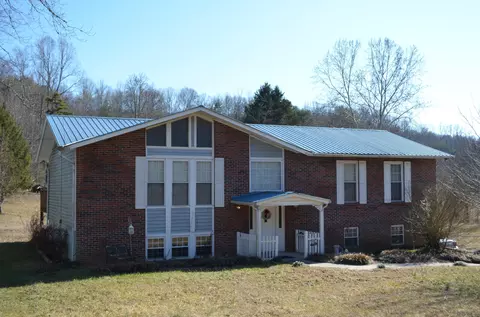 2001 E Wolfe Valley Rd, Heiskell, TN 37754 photo 1