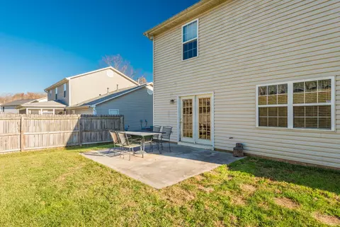 209 Nicely Tr, Powell, TN 37849 photo 3