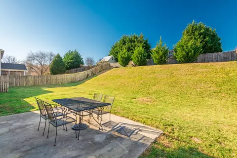 209 Nicely Tr, Powell, TN 37849 photo 5