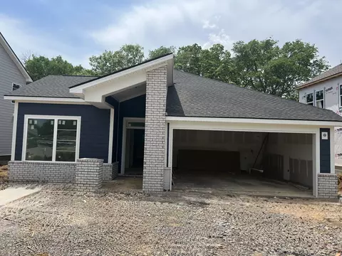 1303 Linn Cove Ct, Gallatin, TN 37066