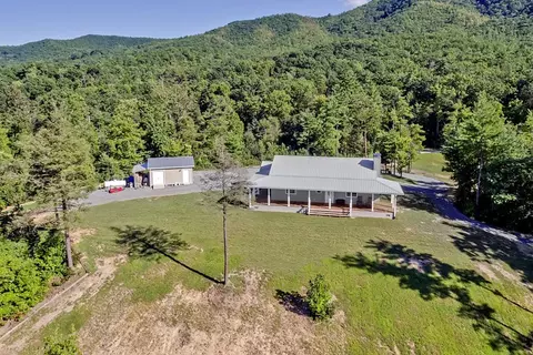 3 Davis Ln, Chuckey, TN 37641 photo 3