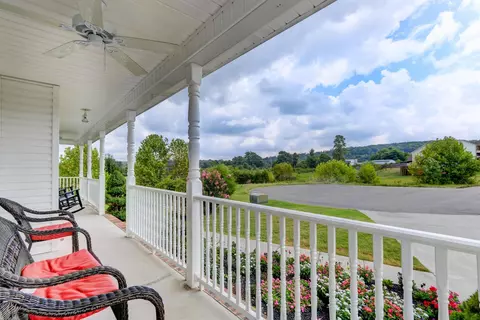 6646 Ruby June Ln, Corryton, TN 37721 photo 4