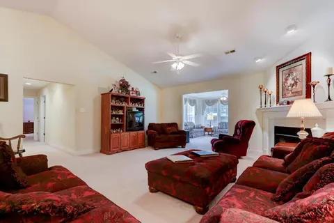 7719 Galaxy Way, Powell, TN 37849 photo 4