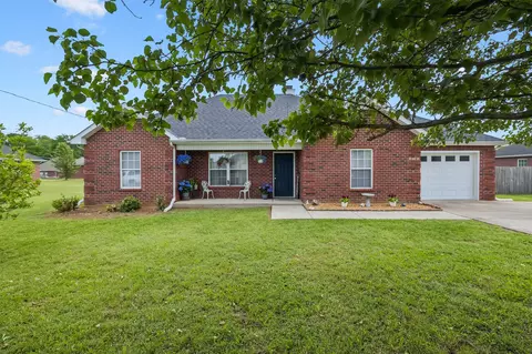 8002 Wicker Dr, Smyrna, TN 37167