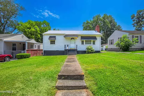 2208 Barker Ave, Knoxville, TN 37915